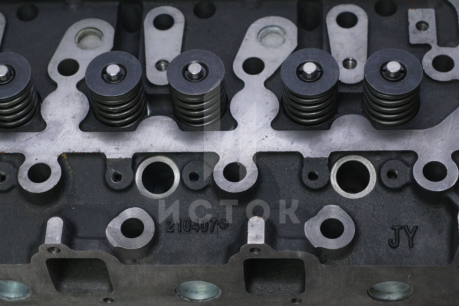 Головка блока цилиндров в сборе ZH4100D